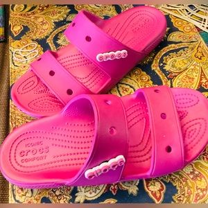 EUC Crocs size 9 women